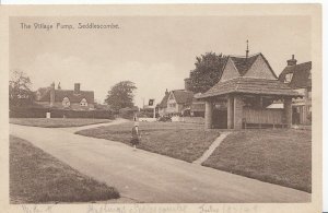 Sussex Postcard - The Village Pump, Seddlescombe   A6471