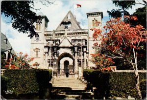 Madagascar Queen's Palace w/ 5f & 60f Malagasy Stamp Postcard C8