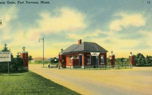 Postcard  Early View of Main Gate at Fort Devens ,MA   T8