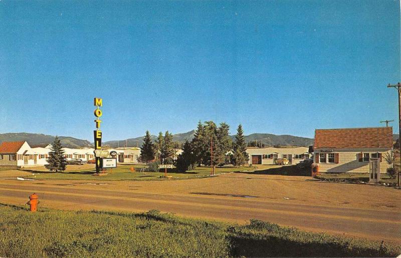 Bozeman Montana Mountain View Motel Street View Vintage Postcard K99161