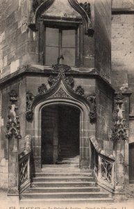 Le Palais de Justice,Beauvais,France BIN