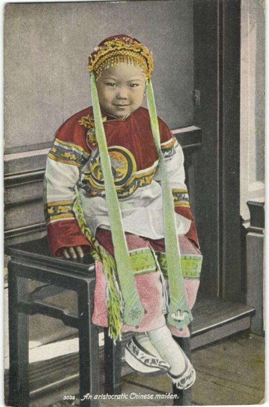 china, Native Aristocratic Chinese Maiden in Costumes (1910s)