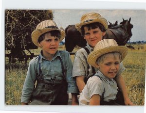 Postcard Amish boys in straw hats, Amish Country, Pennsylvania