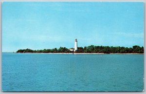 Postcard Southampton Ontario c1960s Chantry Island Lighthouse Bruce County