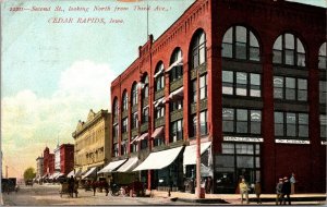 Postcard Second Street Looking North from Third Avenue Cedar Rapids, Iowa~4557