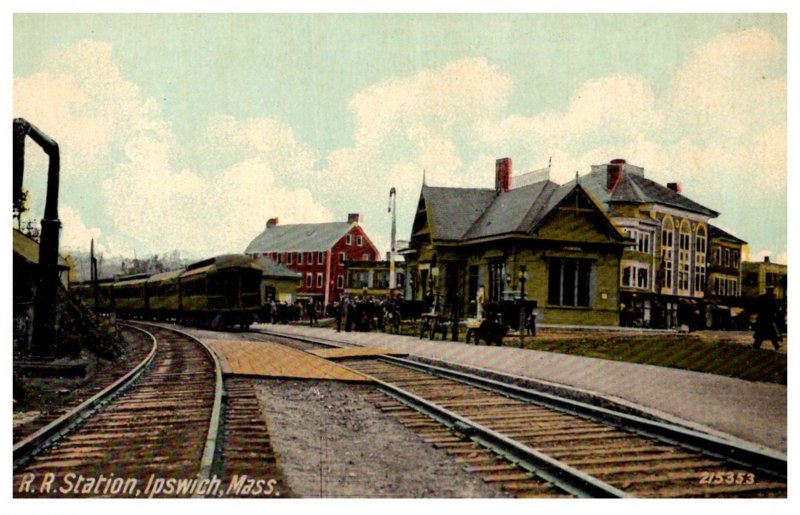 Massachusetts   Ipswich , Railroad Station with Train