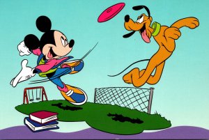 Disney Mickey Mouse & Pluto Playing Frisbee