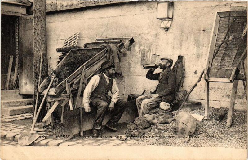 CPA AK PARIS métiers. Les Cheminaux sur les Berges de la Seine (479270)