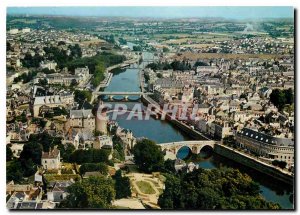 Postcard Modern Laval (Mayenne) General view and Mayenne