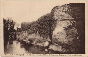 CPA Paimpont Fortifications et fosses du Chateau de Comper (1237019)