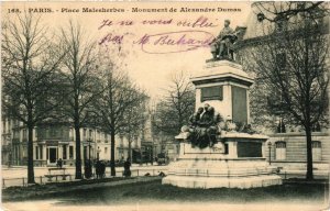 CPA PARIS (17e) Place des Malesherbes. Monument de Alexandre Dumas (563483)