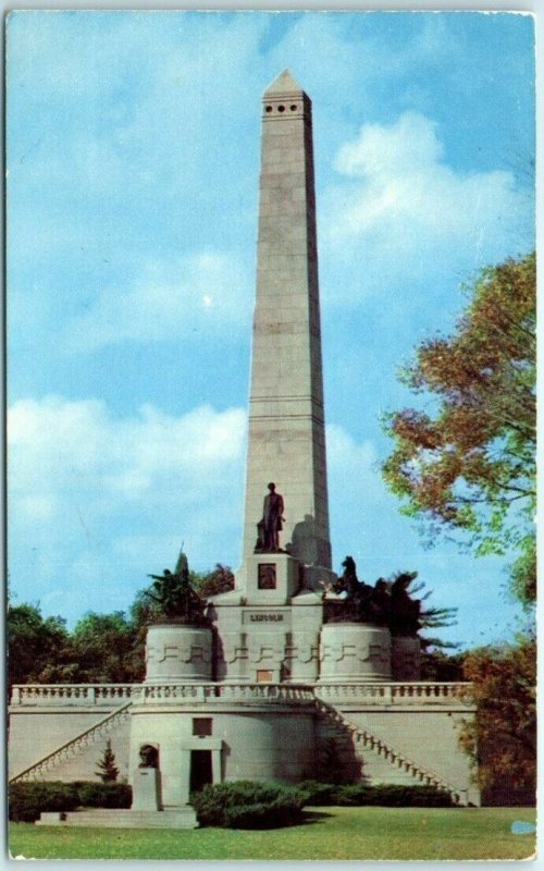 M-29724 Lincoln's Tomb in Oak Ridge Cemetery Springfield Illinois