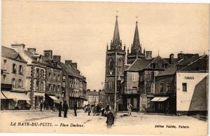 CPA La HAYE-du-PUITS - Place Ducloux (137722)