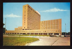 Portsmouth, Virginia/VA Postcard, United States Naval Hospital, 1950's Cars