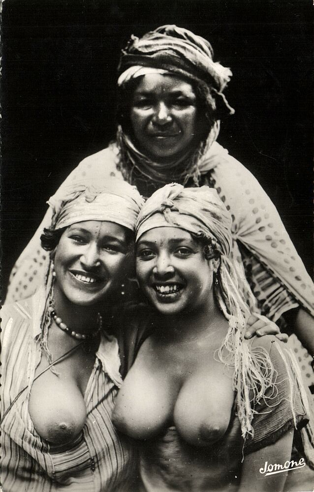 Naked Algerian Women.