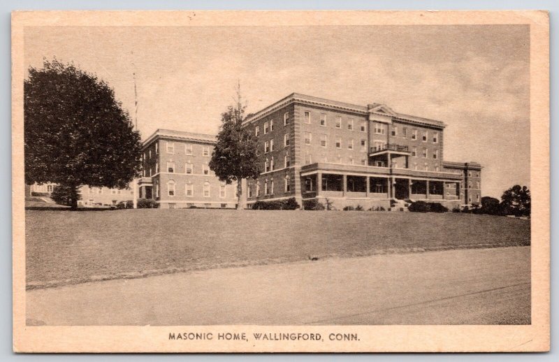 1940's Masonic Home Wallingford Connecticut Roadway & Building Posted Postcard