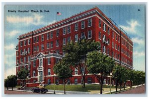 Minot North Dakota ND Postcard Trinity Hospital Building Exterior c1940's Car