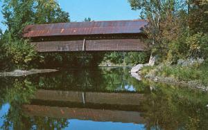 VT - Troy. Kissing Bridge