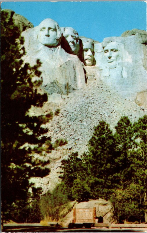 Vtg 1950s Mount Rushmore Shrine of Democracy Black Hills South Dakota Postcard