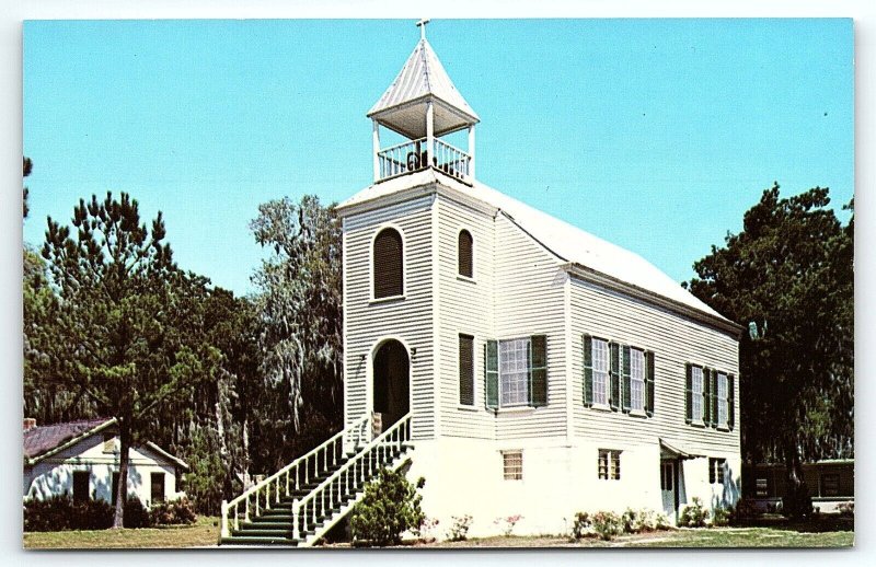 1960s SAINT MARYS GA GREETINGS PRESBYTERIAN CHURCH FOUNDED 1808 POSTCARD P3818