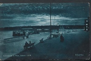 Isle of Wight Postcard - Esplanade and Pier, Cowes     RS13011