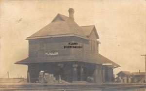 FLAGLER, COLORADO VINTAGE TRAIN DEPOT-1907 RPPC REAL PHOTO POSTCARD