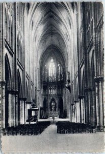 M-80539 Interior of the Cathedral Metz France