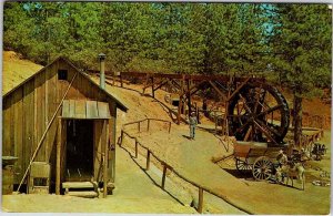 Postcard FARM SCENE Between Sonora & Columbia California CA AO2105