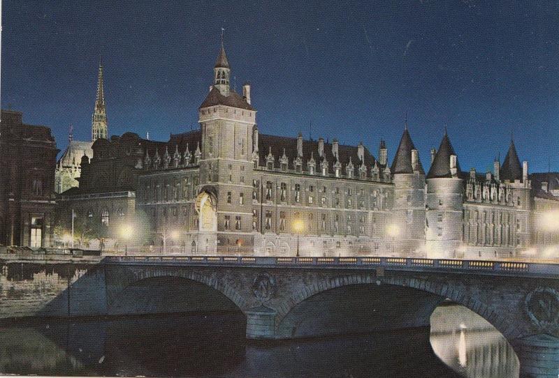 BF14078 paris la nuit la conciergerie et la fleche de l france  front/back image