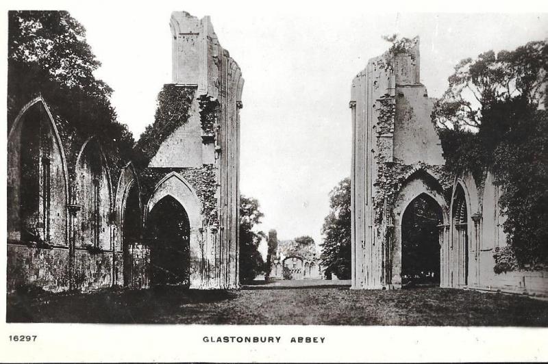 England -  1 Card View of Glastonbury Abbey,Somerset  unused Real Photo #1547#