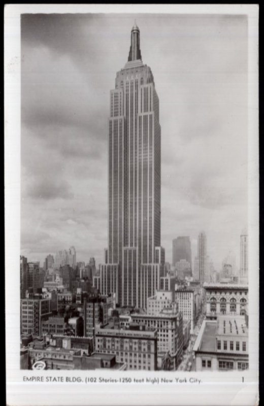 NY YORK CITY Empire State Building (102 Stories - 1250 feet high) - RPPC