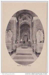 Interior View of Statues in La Scala Santa, Roma Italy 1900-10s