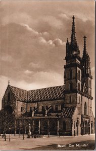 Switzerland Basel Das Münster Vintage RPPC C084