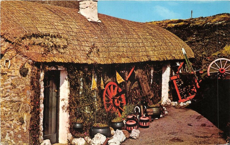 br108754 harry kellys manx cottage  isle of man uk