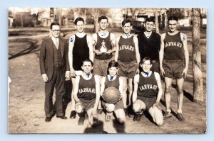 RPPC Harvard Basketball Team Cambridge Massachusetts MA UNP Postcard O3