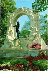 Circa 1960/70s Vintage Postcard Johann-Strauss Memorial Vienna Austria W106