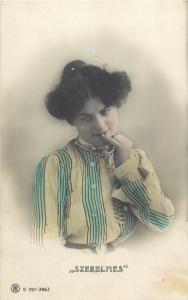 vintage tinted postcard elegant lady in love Hungary  Szerelmes 