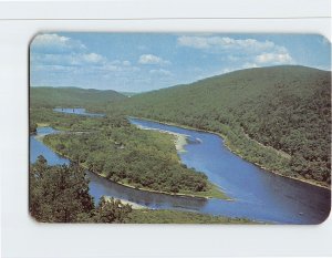 Postcard The Delaware River, Delaware Water Gap, Pocono Mountains, Pennsylvania