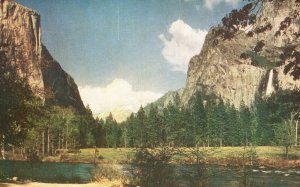 Vintage Postcard Yosemite Valley From Gateway Bridalveil Falls El Capitan Calif.