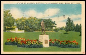 Statue of Lincoln, Entrance to Grandview Park, Sioux City, Iowa