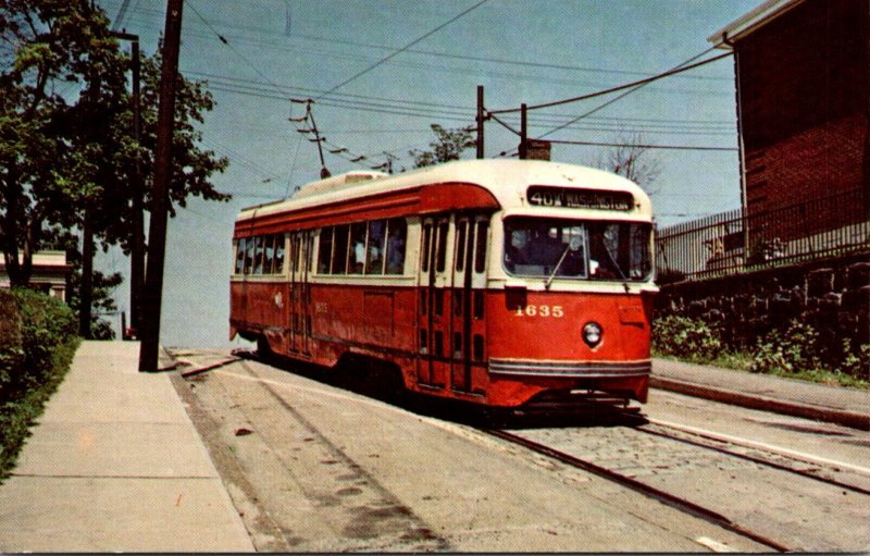 Trains Pittsburgh Railway PCC Car #1635