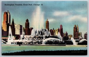 Buckingham Fountain Grant Park Chicago Illinois IL UNP Unused Linen Postcard I15