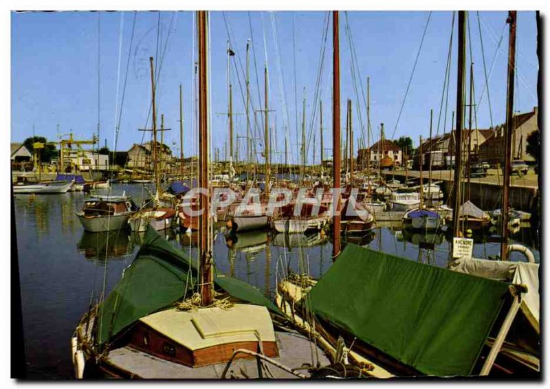 Postcard Modern Courseulles Sur Mer The port