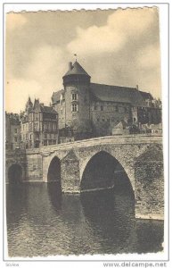 Vieux Chateau (XI Siecle) Et Pont Vieux Sur La Mayenne, Laval (Mayenne), Fran...