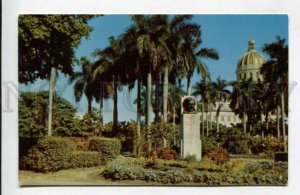 429117 CUBA HAVANA Lincoln bust Pan American frternity Park Vintage postcard