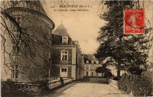 CPA BEAUPREAU - Le Chateau Cour Interieure (253903)