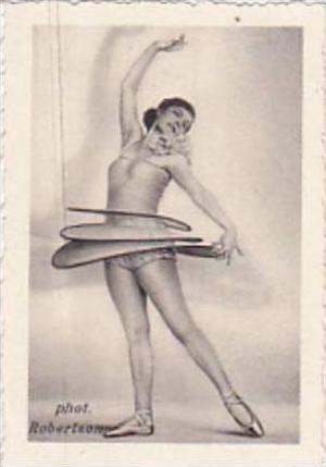 GARBATI CIGARETTE CARD FAMOUS DANCERS NO 65 DAISY SPIES