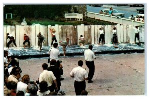 HANNIBAL, Missouri MO ~ 4th of July FENCE PAINTING CONTEST c1960s Postcard