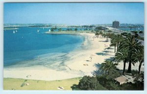 SAN DIEGO, California CA ~ Beach Scene MISSION BAY PARK ca 1970s  Postcard