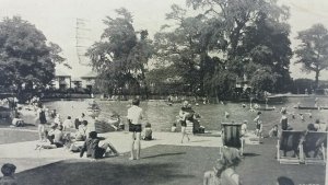 Children Enjoy the Bathing Pool at Aldershot UK Vintage Wartime Postcard 1945